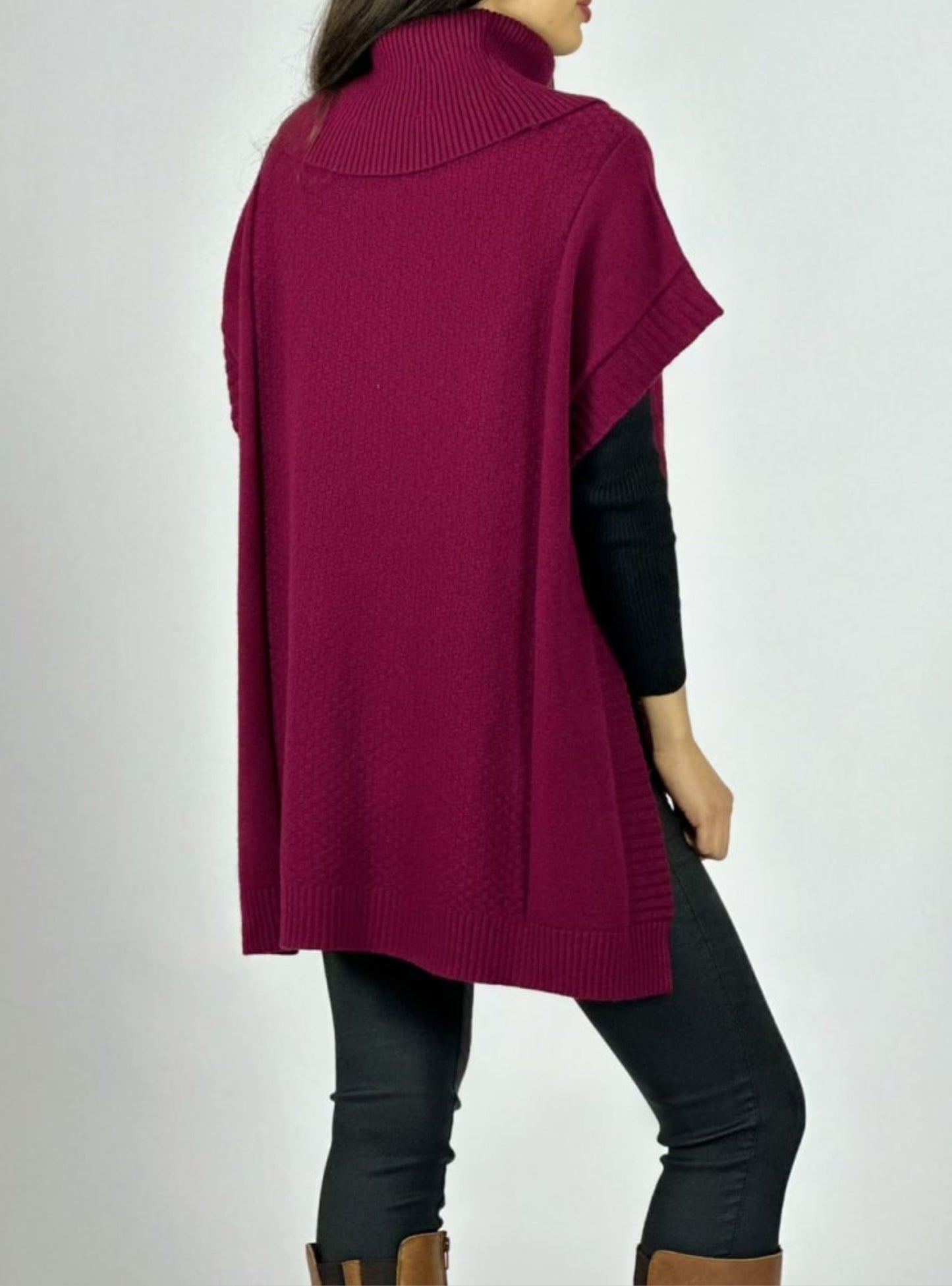 Poncho cuello tortuga
