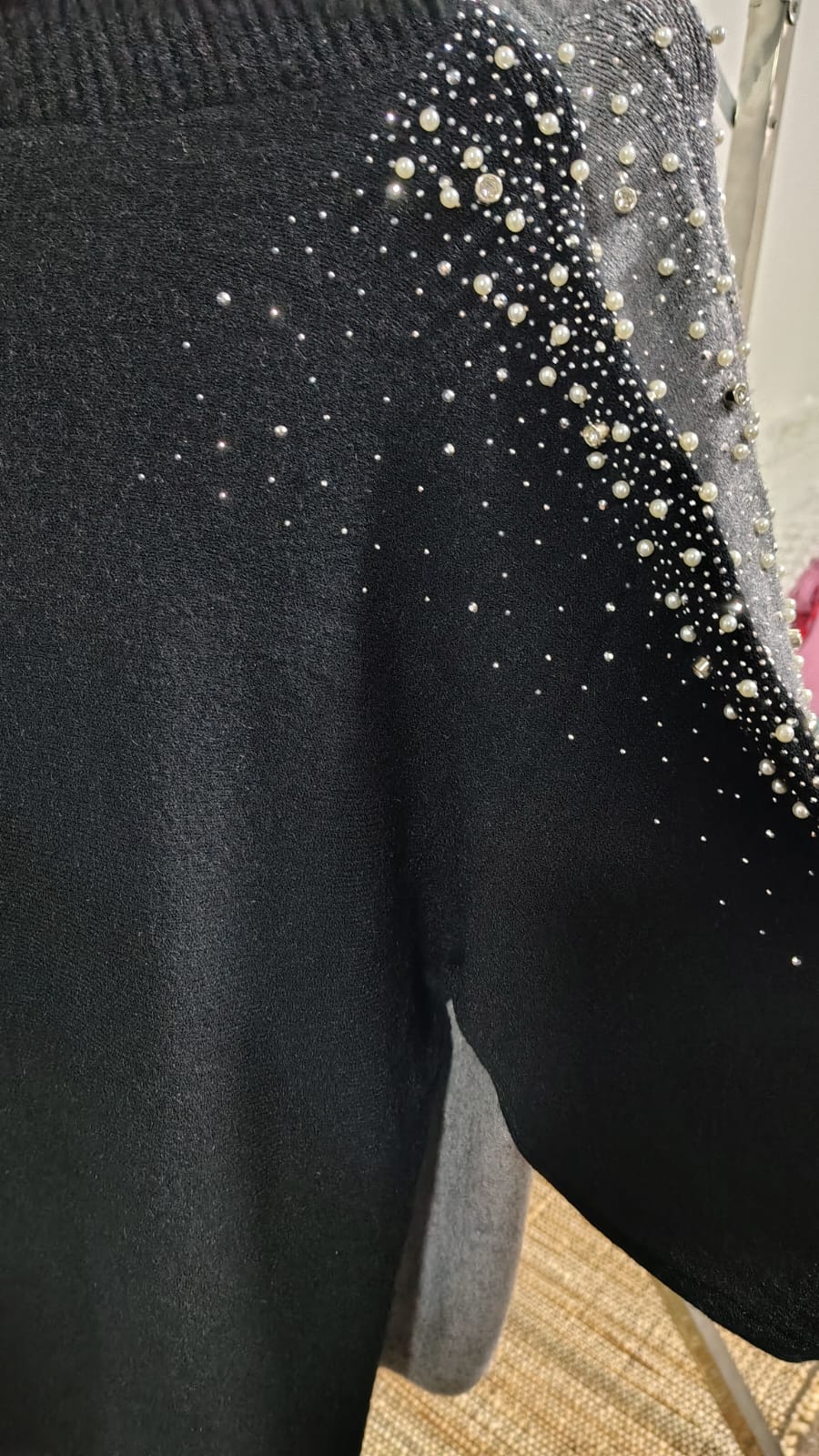 Sweater con detalle en mangas
