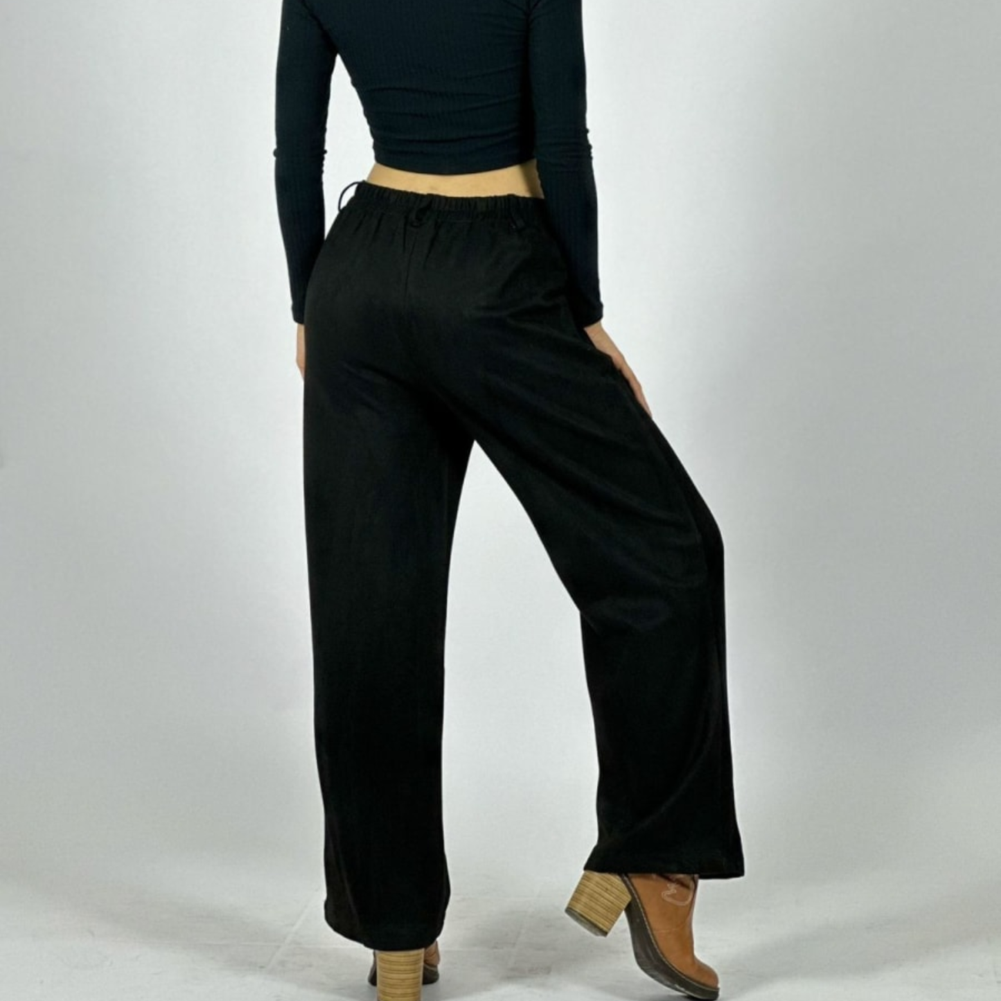 Pantalón de gamuza