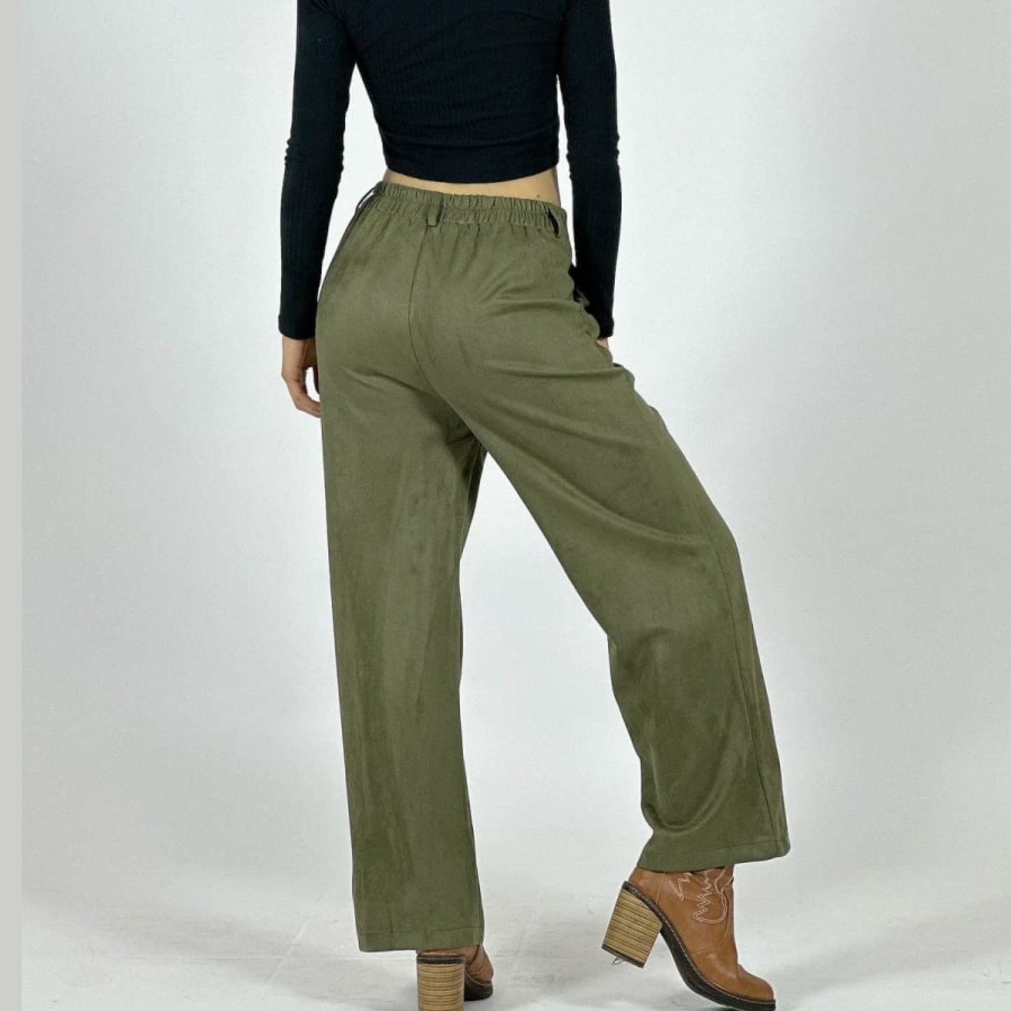 Pantalón de gamuza